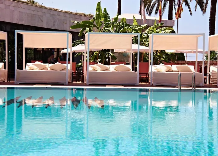 ホテル Serrano Palace 5*