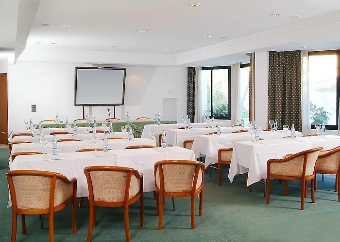 Serrano Palace 칼라 라트자다