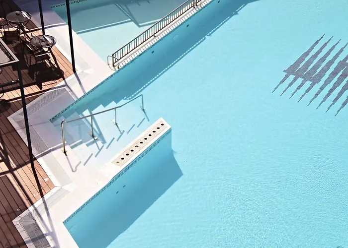 Serrano Palace カラ・ラトハダ