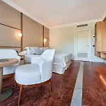 Serrano Palace فندق كالا راتخاذا