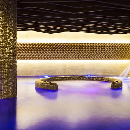 Отель Serrano Palace Кала Ратьяда