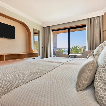 Serrano Palace 5* كالا راتخاذا