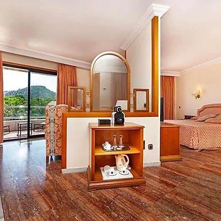 Serrano Palace 5*