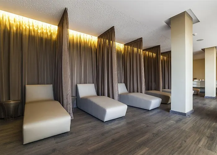 Hotel Serrano Palace