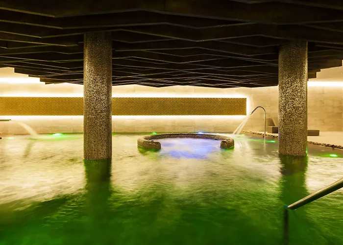 Serrano Palace Hotel